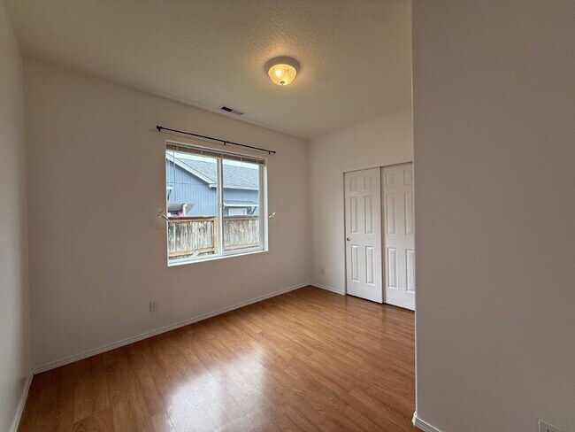 Building Photo - 1631 S 59th St