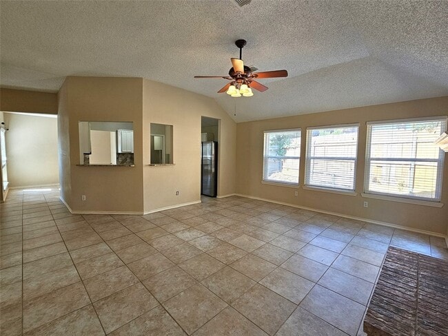 Building Photo - 2705 Francisco Dr