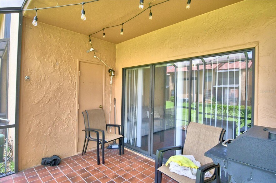 Building Photo - 4711 Capri Plz