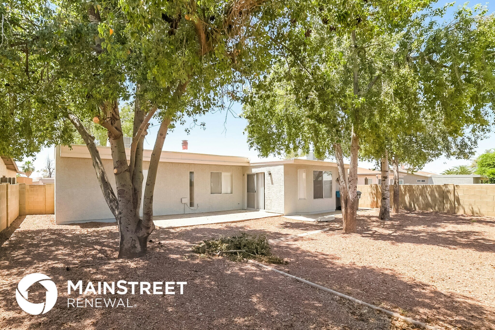 Building Photo - 10414 W Calle De Plata