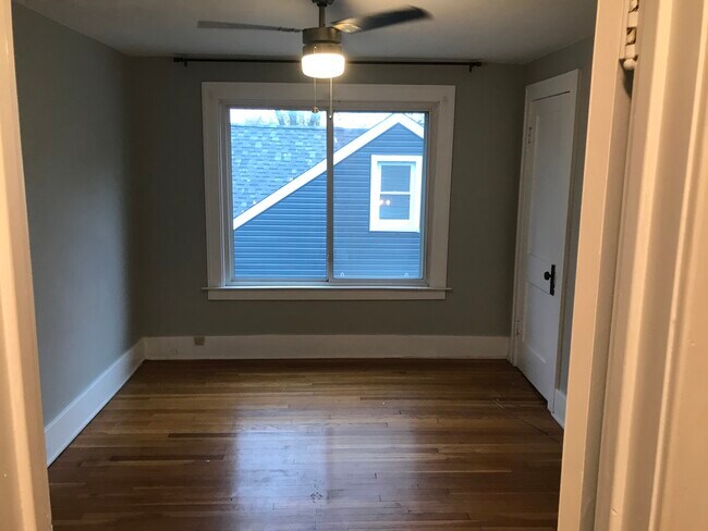 Building Photo - 487 Withington St