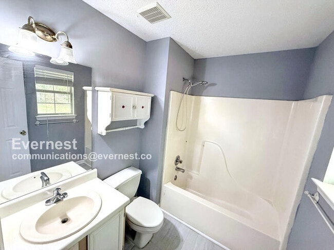 Building Photo - 6927 Brittany Ln