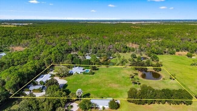 Building Photo - 3155 SW 78th Ave