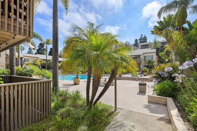 Building Photo - 8515 Villa La Jolla Dr