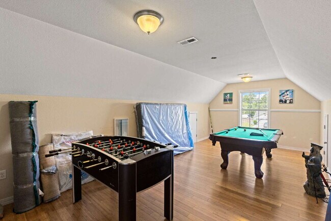 Building Photo - 112 Cherry Grove Dr