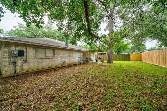 Building Photo - 29111 Atherstone St