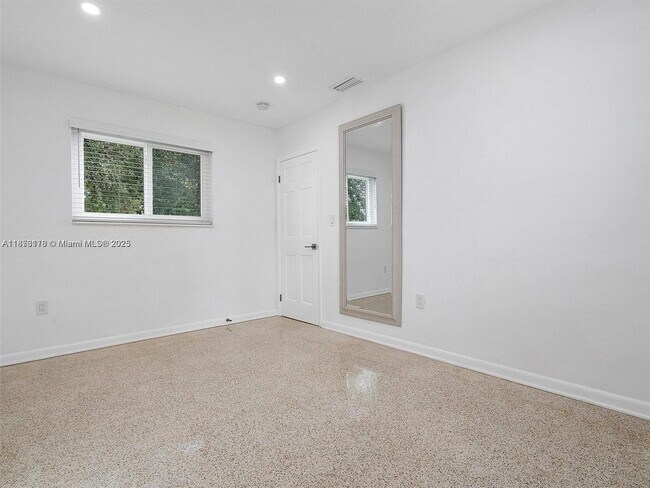Building Photo - 17320 NW 80th Ave