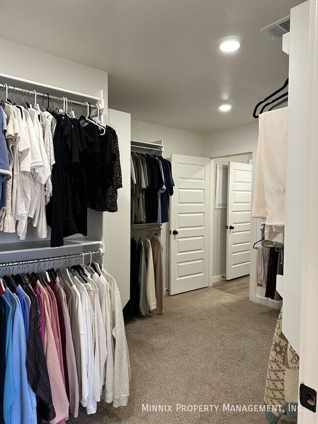 Building Photo - 2923 137th St