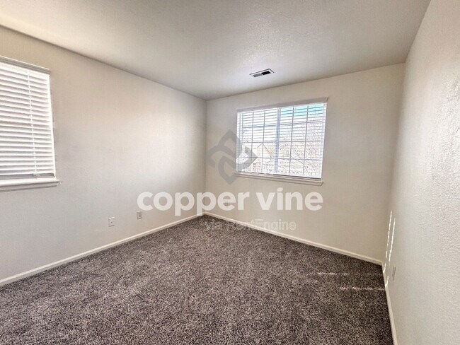 Building Photo - 2538 E 127th Ct