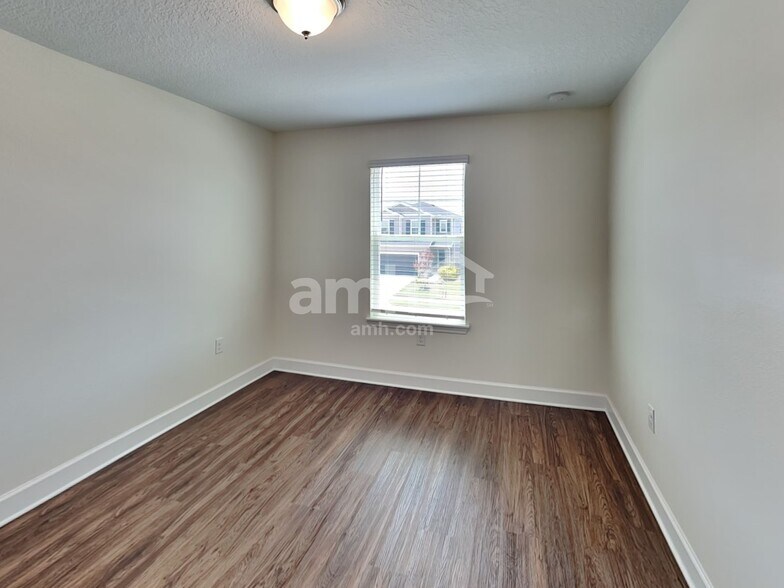 Building Photo - 4616 Birdsong Dr
