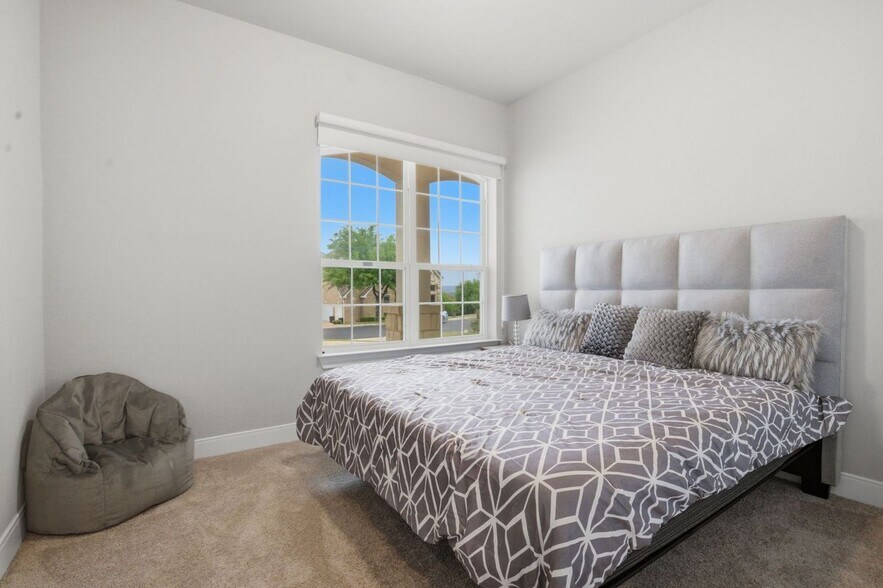 Building Photo - 24710 Faraday