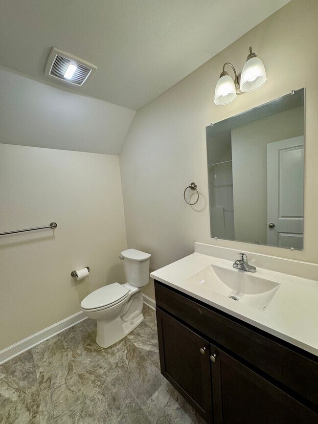Building Photo - Duplex for Rent in Woodstock