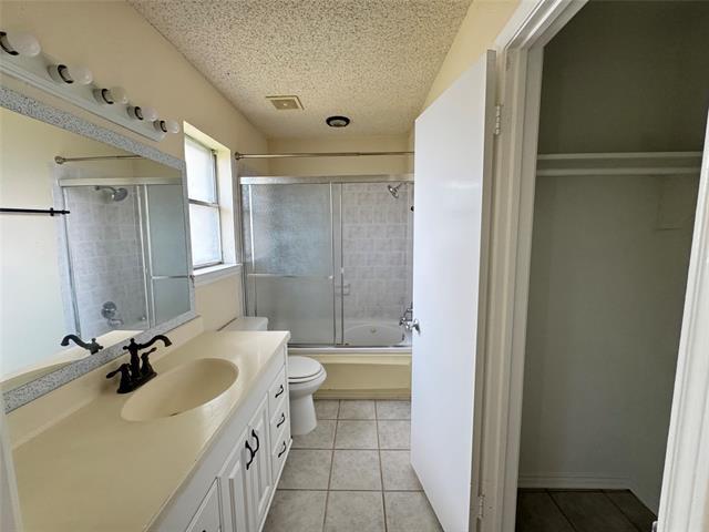 Building Photo - 6609 Oaklawn Dr