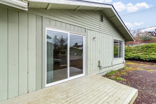 Building Photo - 2006 N Cambrian Ave