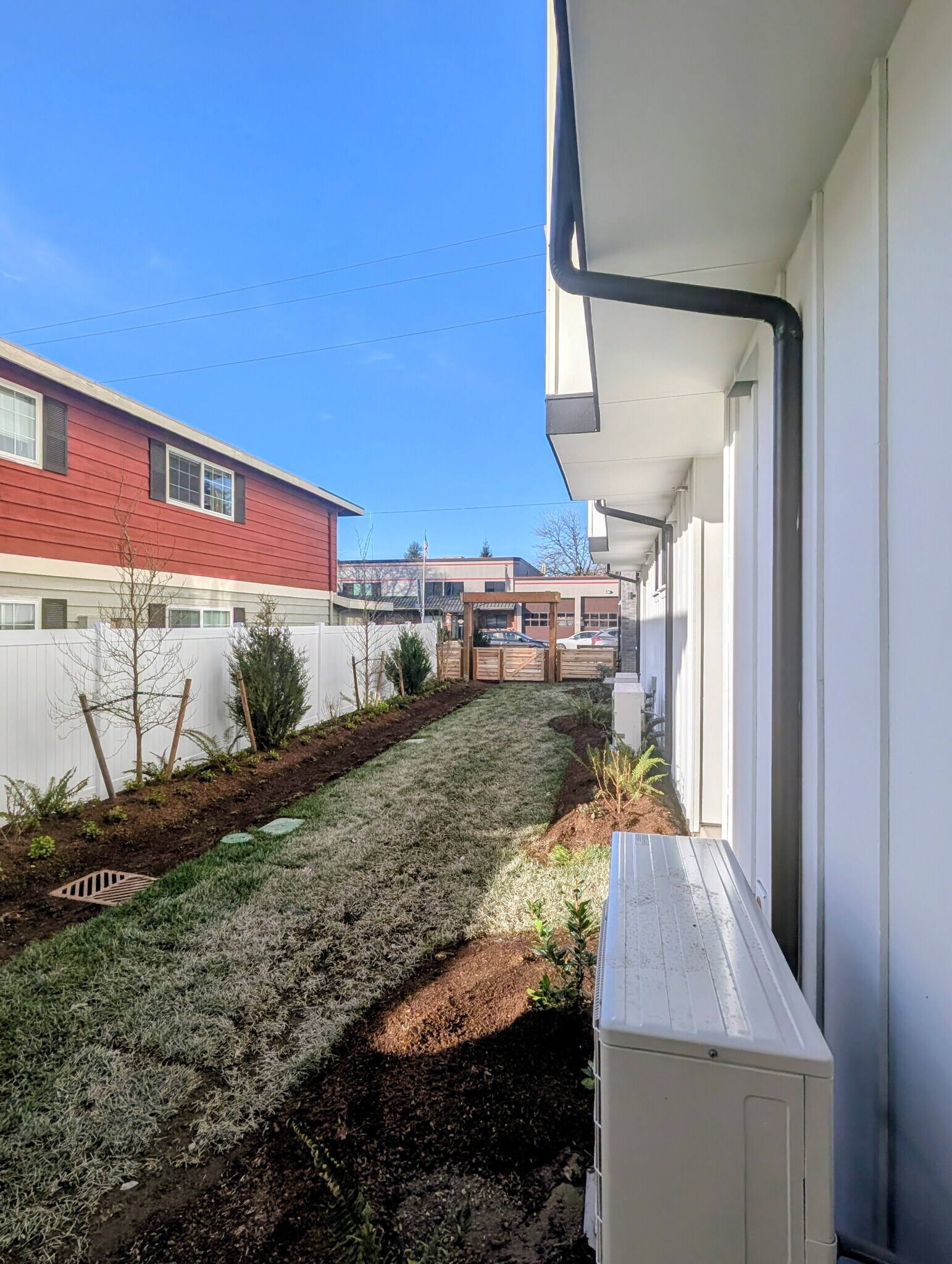 Building Photo - 35 2nd Ave SE