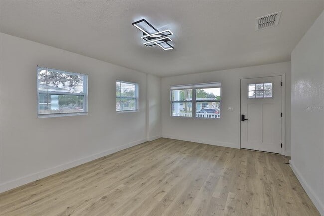 Building Photo - 875 53rd Terrace N