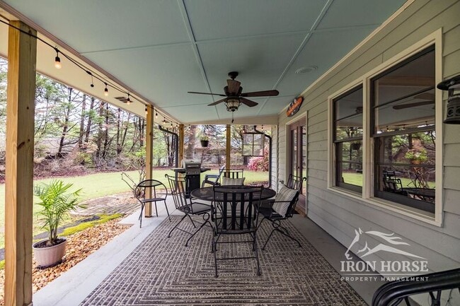 Building Photo - 130 Austin Dr