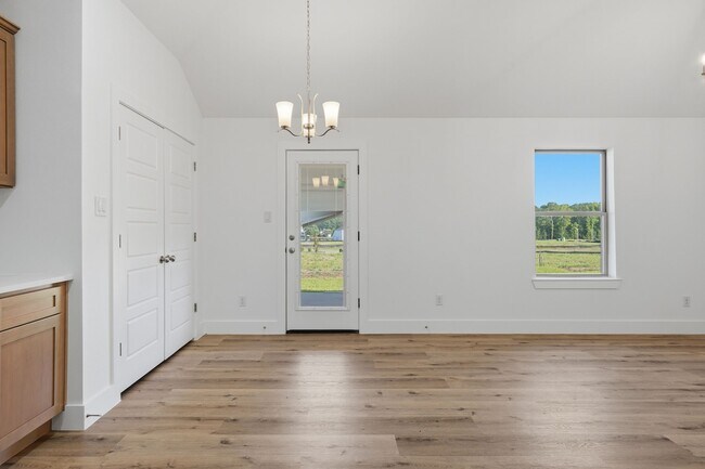 Building Photo - 13134 Lake Conroe Bay Rd