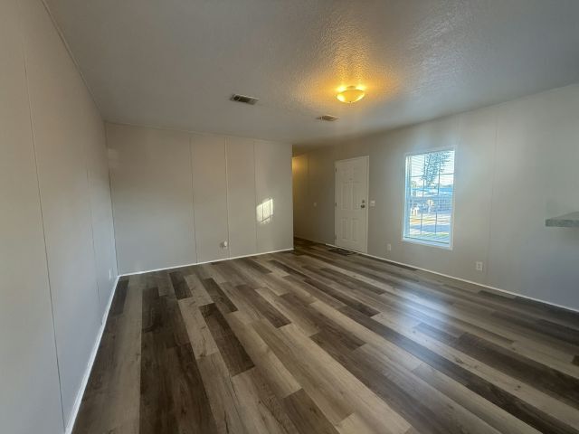 Building Photo - 12130 US Hwy 41 S