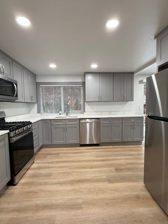 Building Photo - Charming Redmond Rental on Education Hill – Corner Lot Retreat