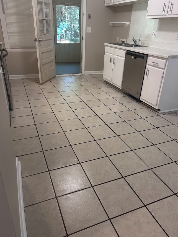 Building Photo - 247 Kimberly Way SW