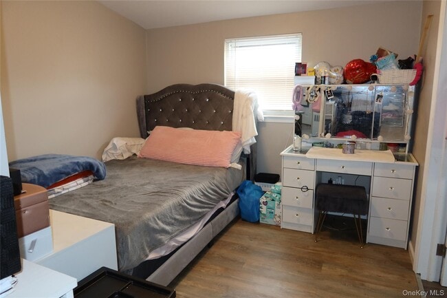 Building Photo - 94 4th Ave