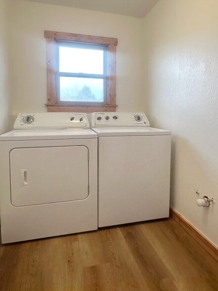 Building Photo - 1120 Tyro Ct