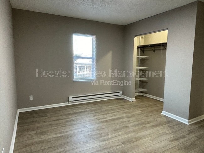 Building Photo - 1338 Barth Ave