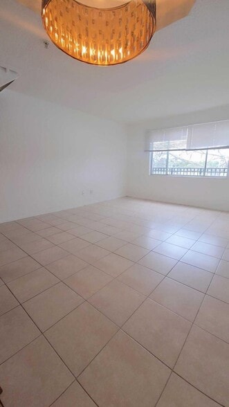 Building Photo - 751 SW 148th Ave