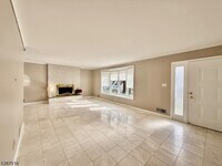 Building Photo - 1450 Deer Path