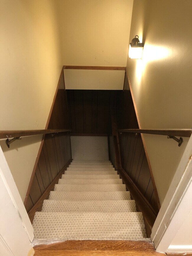 Building Photo - Renovated Brick Ranch in Oak Grove School District - Convenient to Emory & CDC