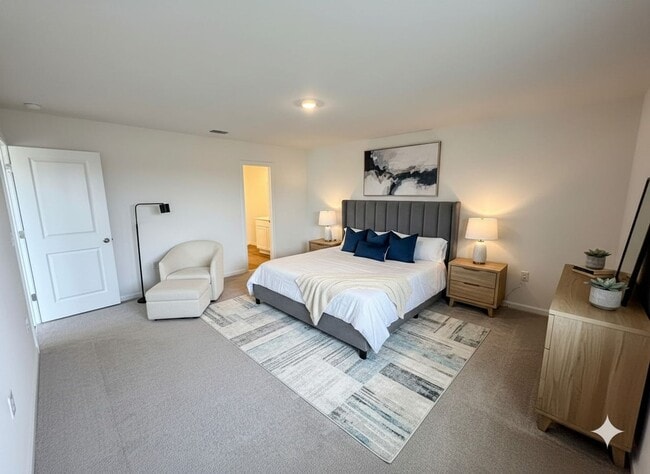 Building Photo - Four Bedroom/Two Bath - Summerdale