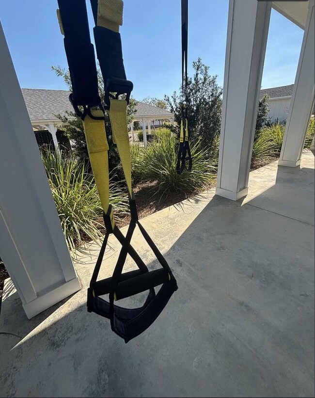 Building Photo - 45 Splendor Run