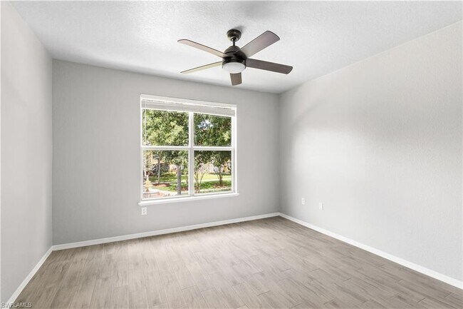 Building Photo - 11561 Villa Grand