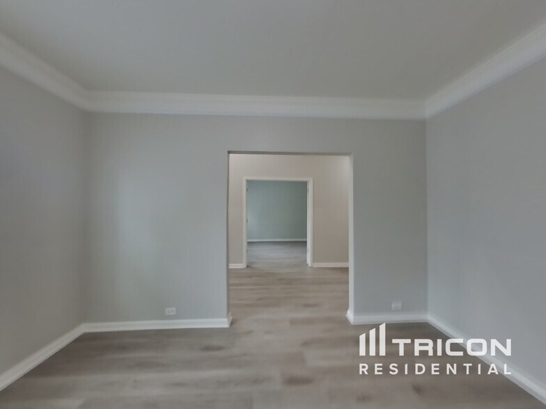 Building Photo - 821 Monroe Ct