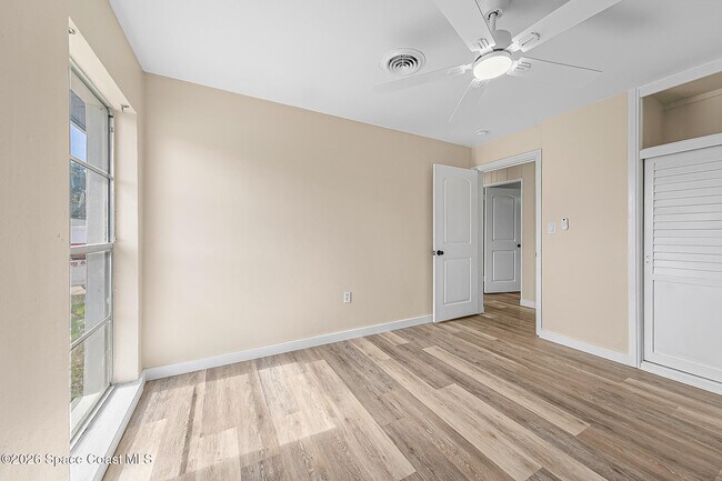 Building Photo - 39 E Azalea Cir