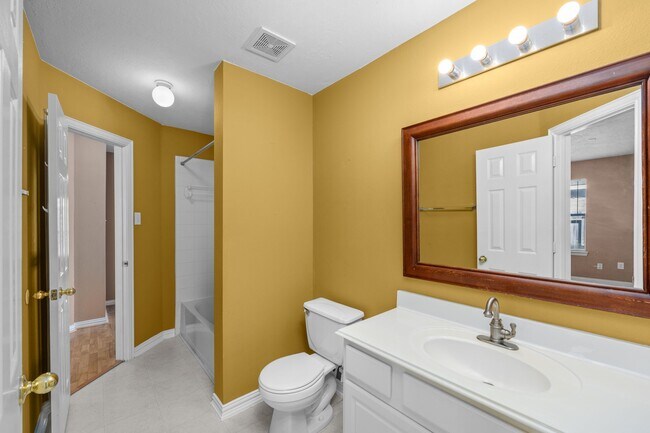 Building Photo - 7206 Hollow Field Ln