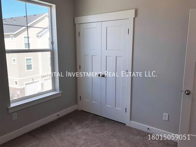 Building Photo - 14642 Bloom Dr