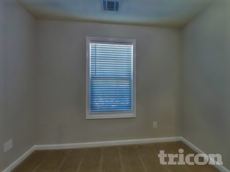 Building Photo - 94 Jackson Farms Dr