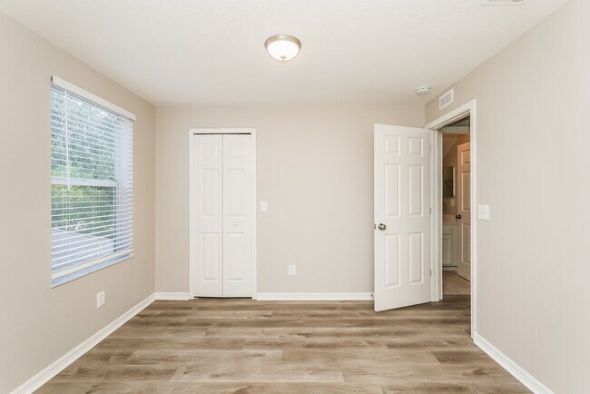 Building Photo - 7403 Oxford Garden Cir