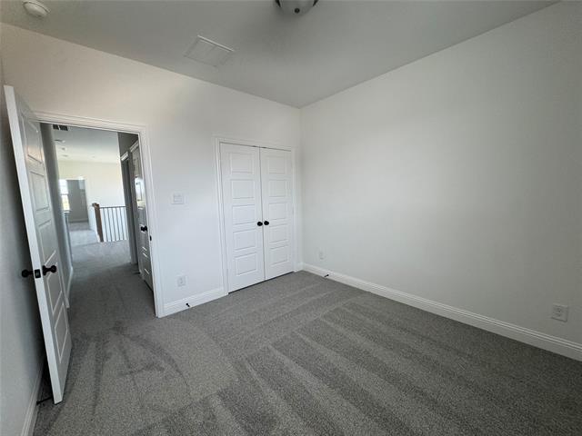Building Photo - 833 Lennox Dr