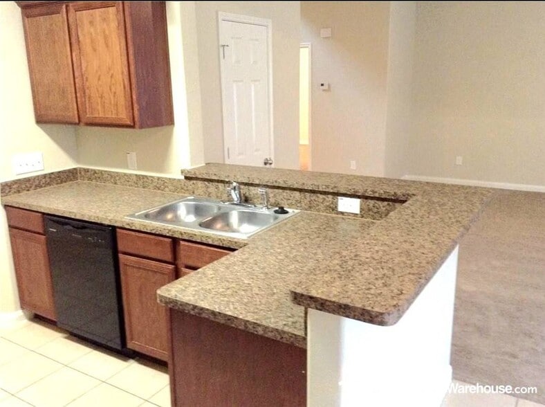 Building Photo - 1806 Sable Wood Dr