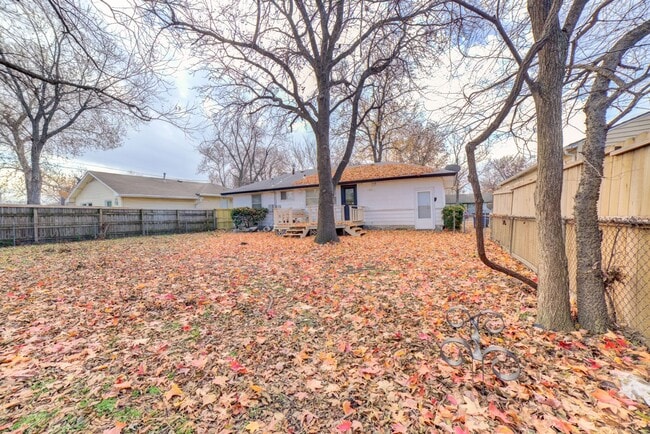 Building Photo - 2 Bed | 1 Bath