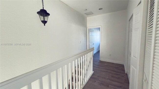 Building Photo - 1522 SW 147th Ter