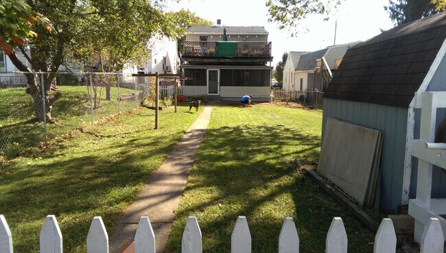 Backyard - 621-1 Herman Ave