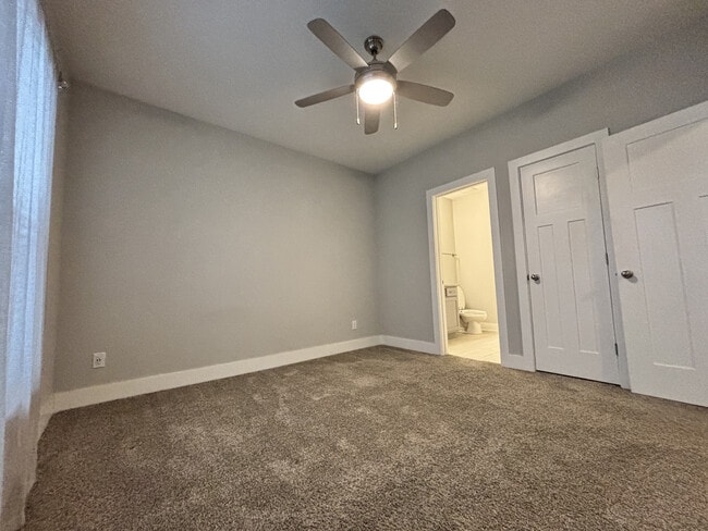 Building Photo - 934 Governors Ct