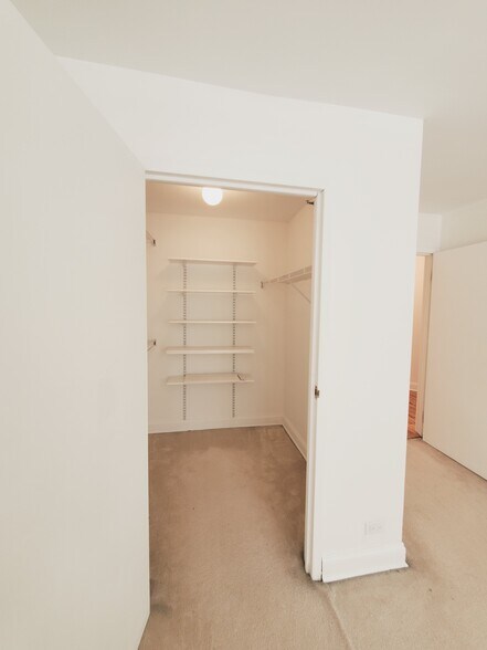 Building Photo - 401 E Ontario St