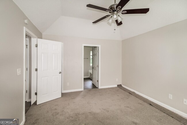 Building Photo - 4240 Ward Bluff Dr