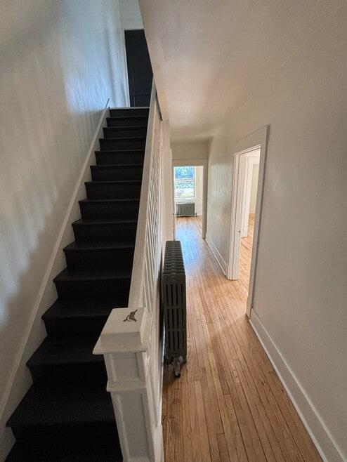 Building Photo - 702 Airbrake Ave