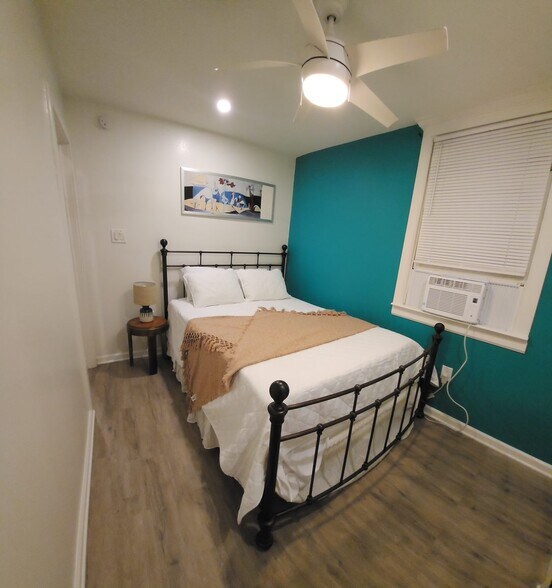 Building Photo - 4869 Tchoupitoulas St